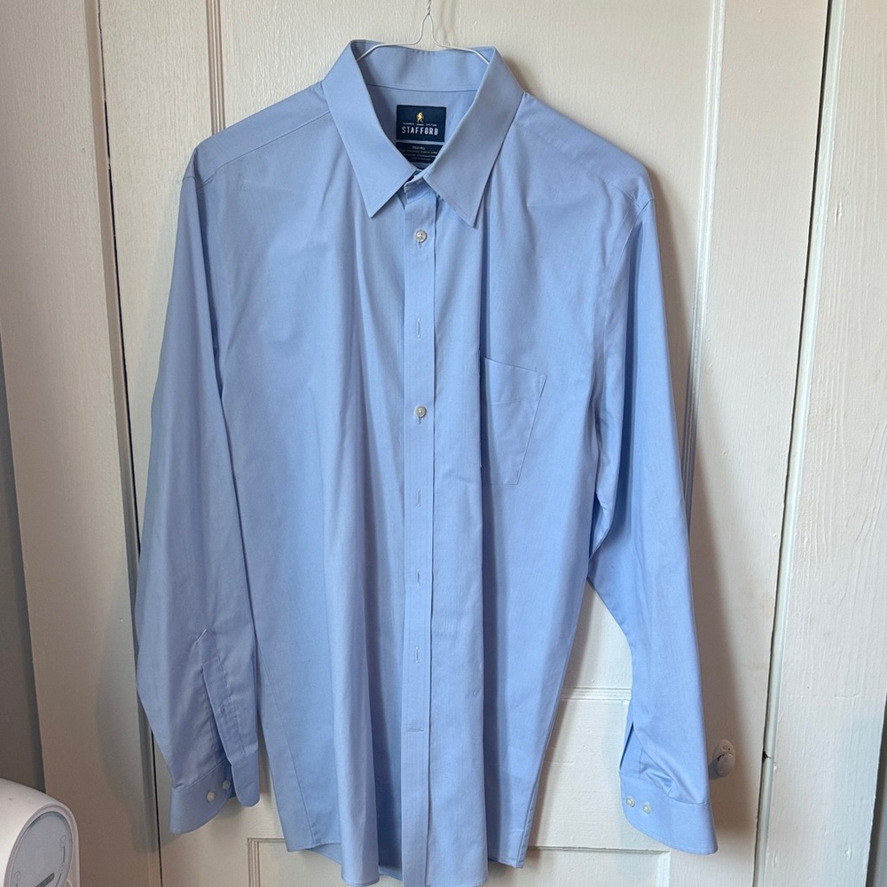 Stafford Men's Light Blue Dress Shirt